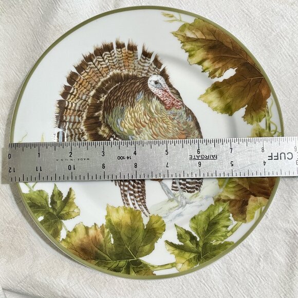 Williams Sonoma Botanical Leaf and Turkey 8.5" Salad Plate Fall Thanksgiving - Picture 4 of 12